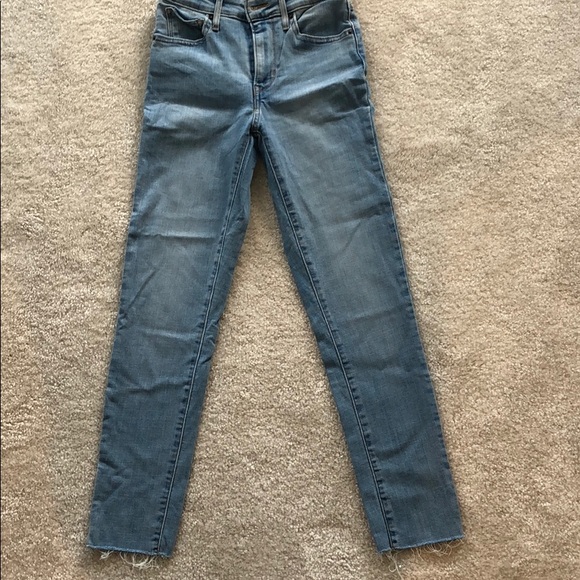 Levi’s High Rise Skinny Jeans - Picture 1 of 4